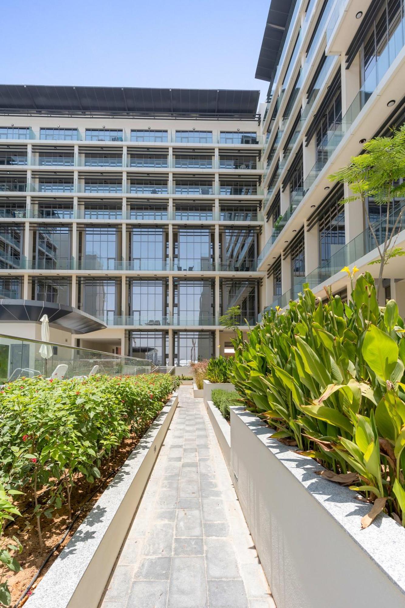 Silkhaus Modern 1Bdr In Oasis Near Masdar City Park Абу-Дабі Екстер'єр фото